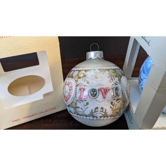 2 Vintage Hallmark Ornaments Love Keepsake & Tree Trimmer Collection 1980 & 1982 - Picture 3 of 10